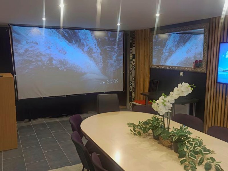 Rez de jardin & Salle de réunion (Rez de jardin & Salle de reunion)の写真