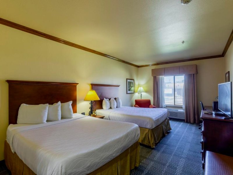 Hotel Texas Hallettsvilleの写真