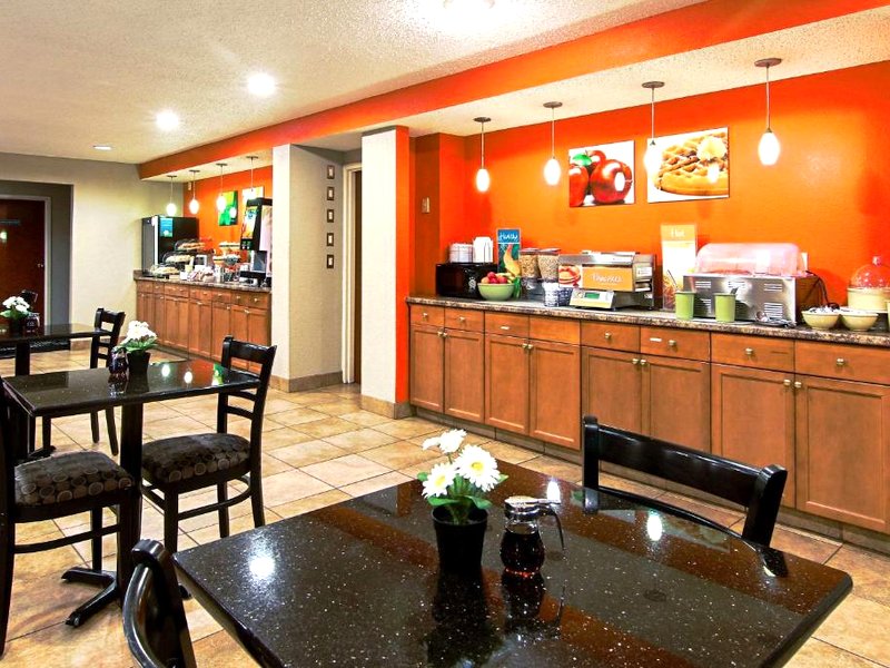 Quality Inn Plainfield I-395の写真