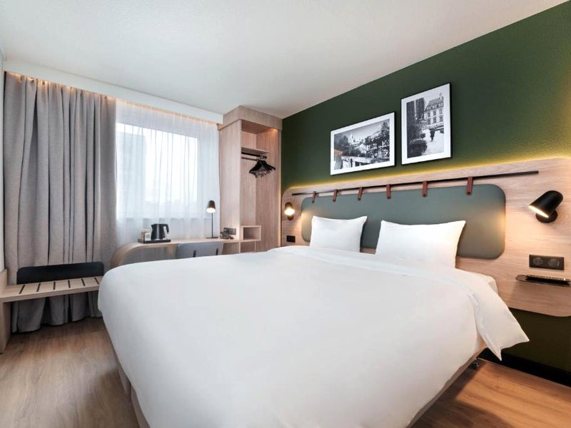 ホテル カンパニール リヨン セントル - ガール ペラーシュ - コンフリュアンス (Hotel Campanile Lyon Centre - Gare Perrache - Confluence)の写真
