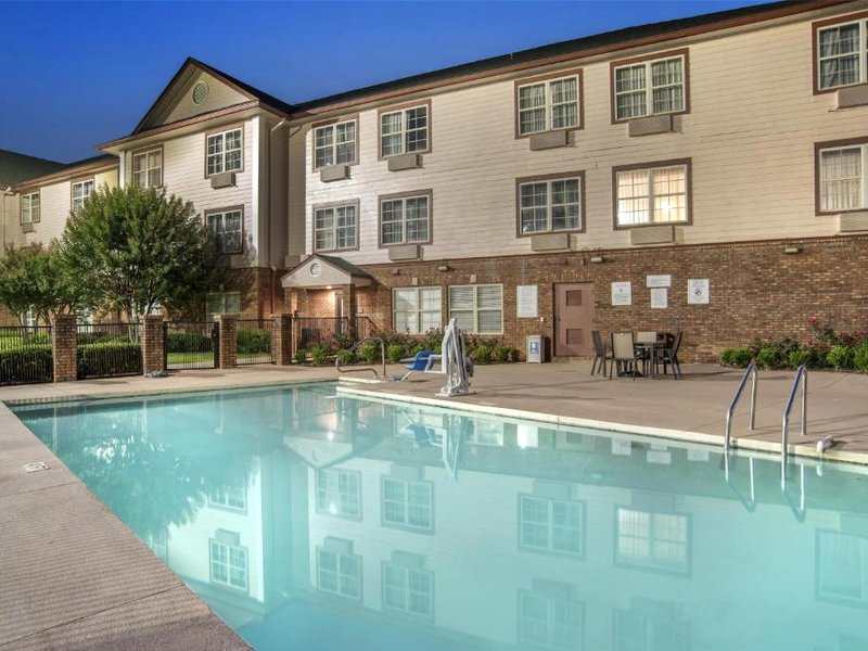 ベストウェスタン プラス ベッセマー ホテル アンド スイーツ (Best Western Plus Bessemer Hotel and Suites)の写真