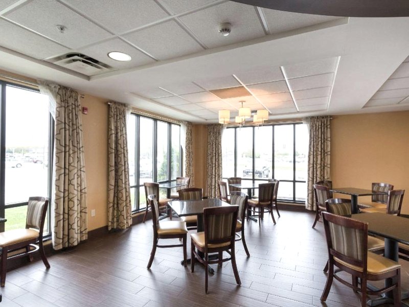 Spark by Hilton Cleveland Beachwoodの写真