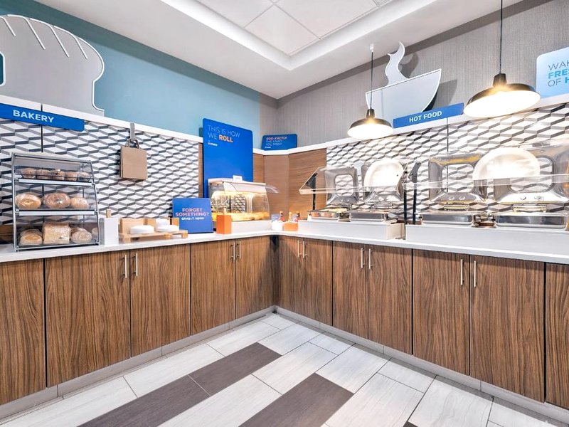 Holiday Inn Express Hotel & Suites Kansas City - Grandview By IHGの写真