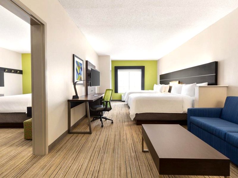 Holiday Inn Express Hotel & Suites Shawnee I-40 By IHGの写真