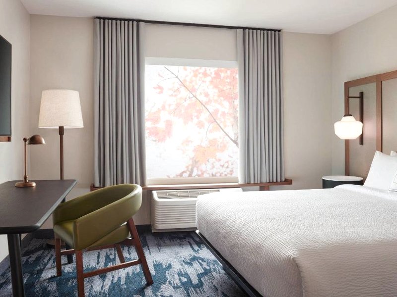 Fairfield Inn & Suites by Marriott Shawneeの写真