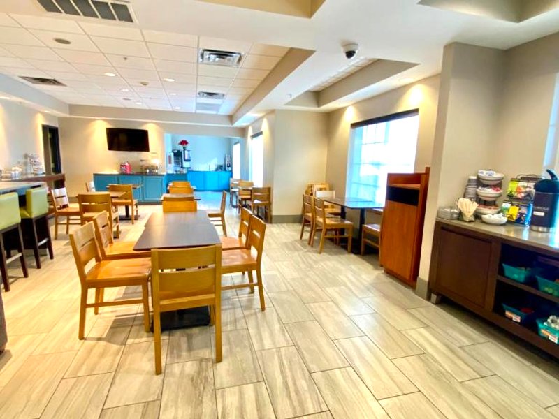 カントリー イン&スイーツ バイ ラディソン ベル エア アバディーン MD (Country Inn & Suites by Radisson, Bel Air/Aberdeen, MD)の写真