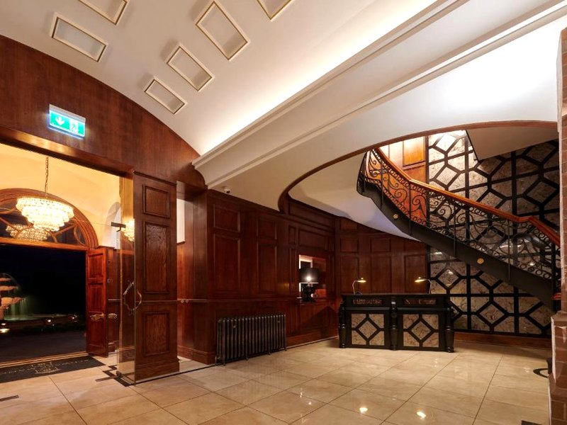 Aldwark Manor Estateの写真