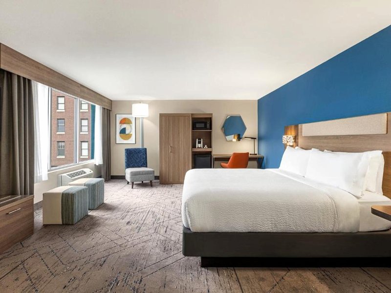 Holiday Inn Express & Suites Evansville Downtown By IHGの写真