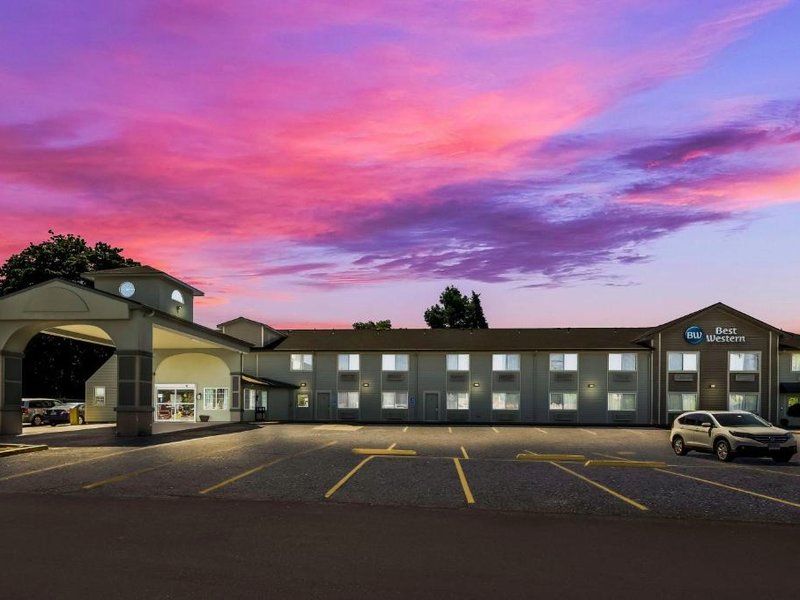 ベストウェスタン コテージ グローブ イン (Best Western Cottage Grove Inn)の写真