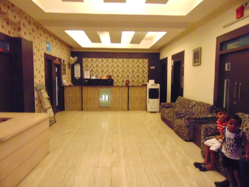 ホテル メルドゥーツ ジャルスグダ (Hotel MEGHDOOT Jharsuguda)の写真