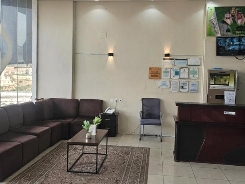 Al Eairy Furnished Apartments Al Baha 2の写真