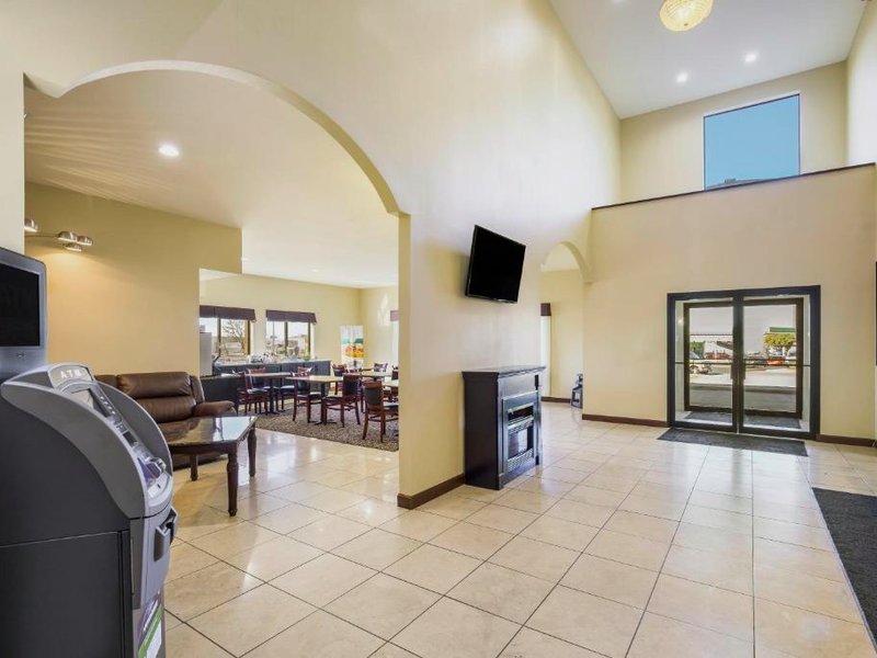 Quality Inn & Suites Caseyville - St. Louisの写真