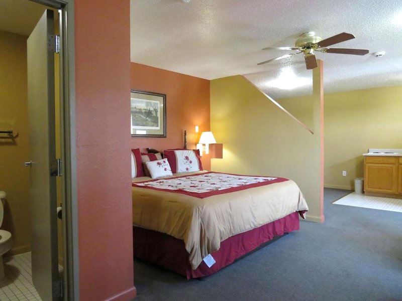 ファースト ウェスタン イン カシーヴィル (First Western Inn Caseyville)の写真