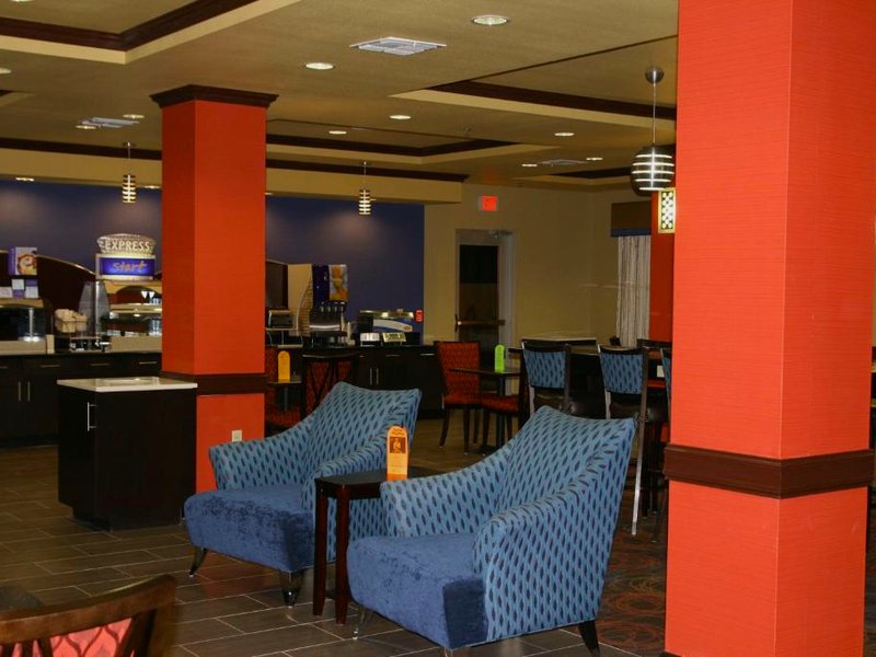 Holiday Inn Express & Suites George West By IHGの写真