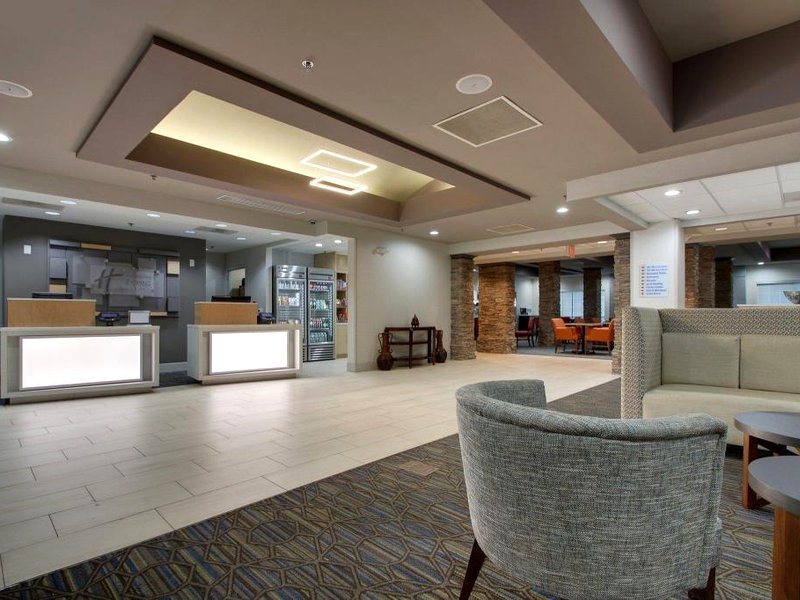 ホリデイ イン エクスプレス ホテル ＆ スイーツ ミドルボロ レイナム バイ IHG (Holiday Inn Express Hotel & Suites Middleboro Raynham By IHG)の写真