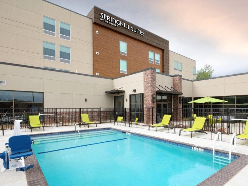 SpringHill Suites Lindale Tylerの写真