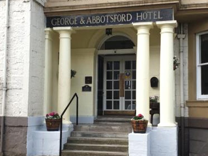 George and Abbotsfordの写真