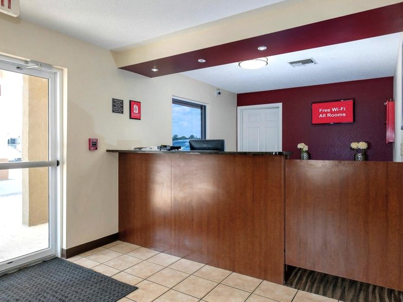 Red Roof Inn Defuniak Springsの写真