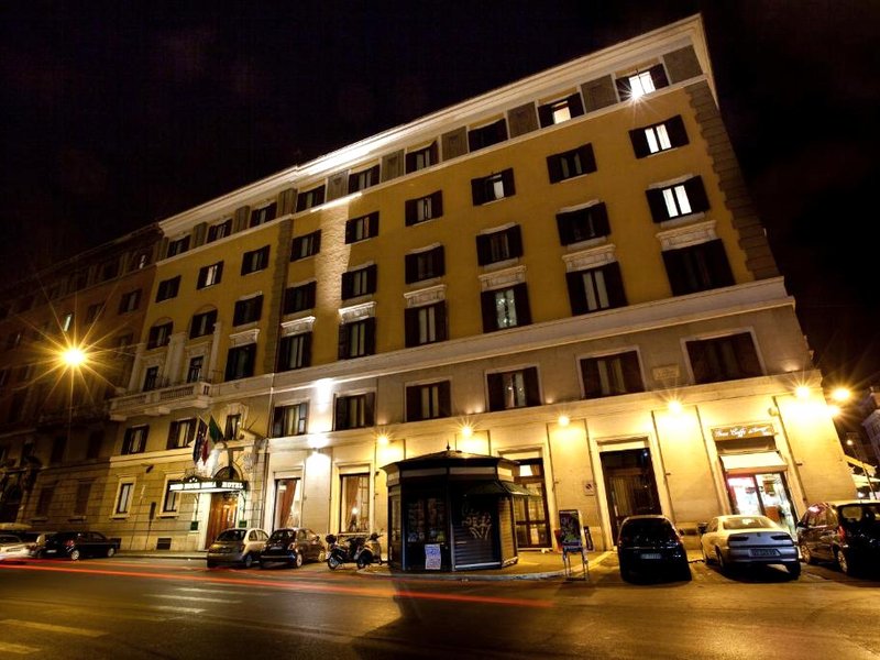 ホテル ノード ヌオヴァ ローマ (Hotel Nord Nuova Roma)の写真
