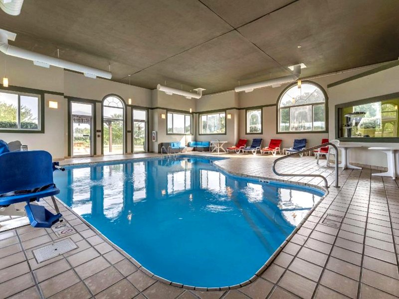 Comfort Inn & Suites Butlerの写真