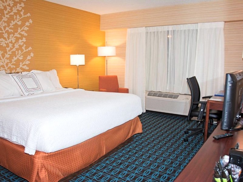 フェアフィールド イン アンド スイーツ バトラー (Fairfield Inn & Suites Butler)の写真