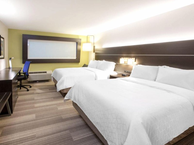 Holiday Inn Express & Suites Butler By IHGの写真
