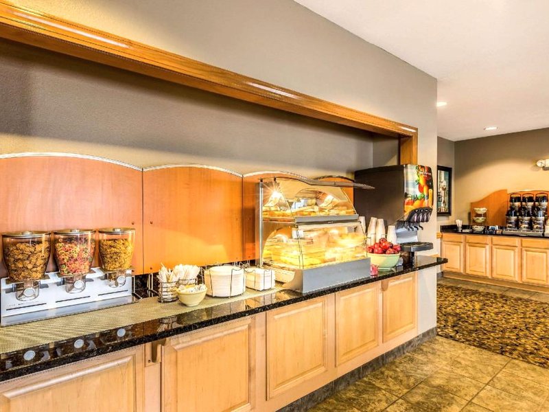 クオリティ イン&スイーツ (Quality Inn & Suites Hendersonville - Flat Rock)の写真