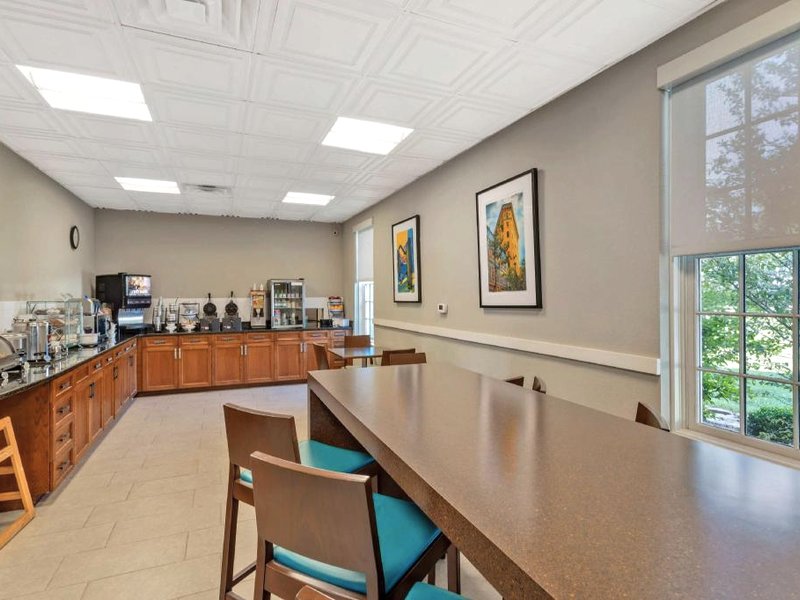 ベスト ウェスタン ヘンダーソンビル イン (Best Western Hendersonville Inn)の写真