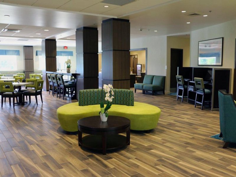 Holiday Inn Express & Suites Hendersonville SE - Flat Rock By IHGの写真
