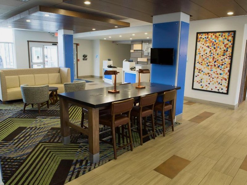 Holiday Inn Express And Suites Orland Park - Mokena By IHGの写真