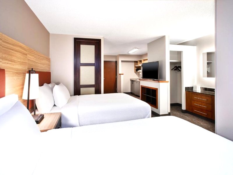 Candlewood Suites Cincinnati Northeast - Mason By IHGの写真