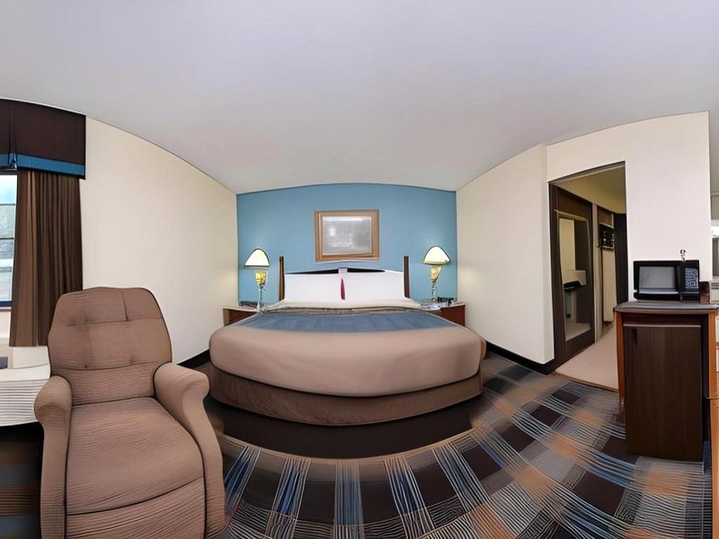 エコノ ロッジ イン＆スイーツ シェルビービル (Econo Lodge Inn & Suites Shelbyville)の写真