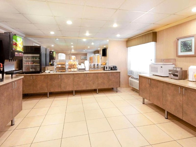 ラ キンタ イン バイ ウィンダム ミネアポリス エアポート ブルーミントン (La Quinta Inn by Wyndham Minneapolis Airport Bloomington)の写真