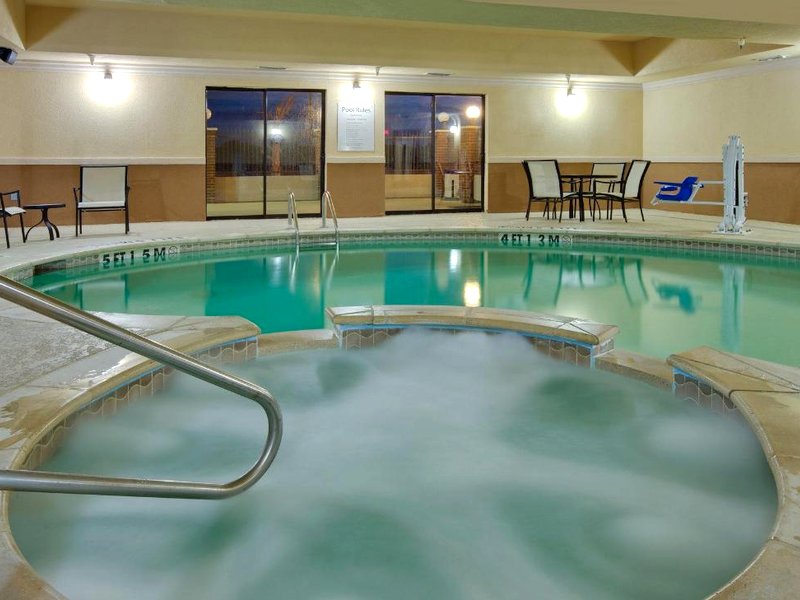 Holiday Inn Express Hotel & Suites Ennis By IHGの写真