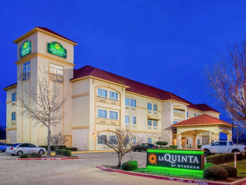 ラ キンタ イン&スイーツ バイ ウィンダム エニス (La Quinta Inn & Suites by Wyndham Ennis)の写真