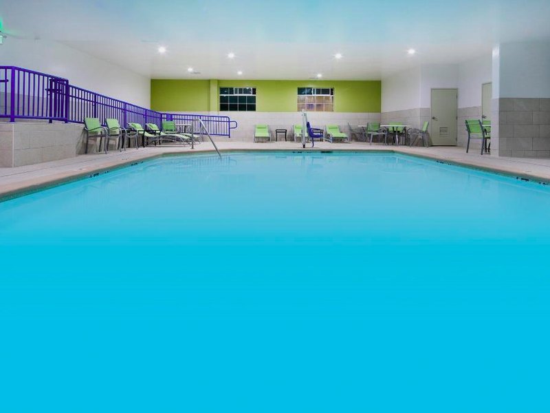 Holiday Inn Express & Suites Watsonville By IHGの写真