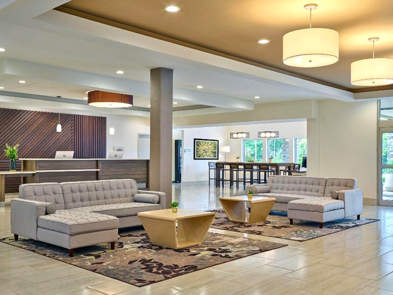 デルタ ホテルズ バイ マリオット シカゴ ウィローブルック (Delta Hotels by Marriott Chicago Willowbrook)の写真