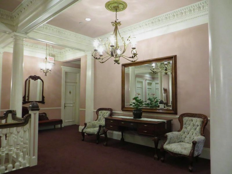 ザ モントレー ホテル (The Monterey Hotel)の写真
