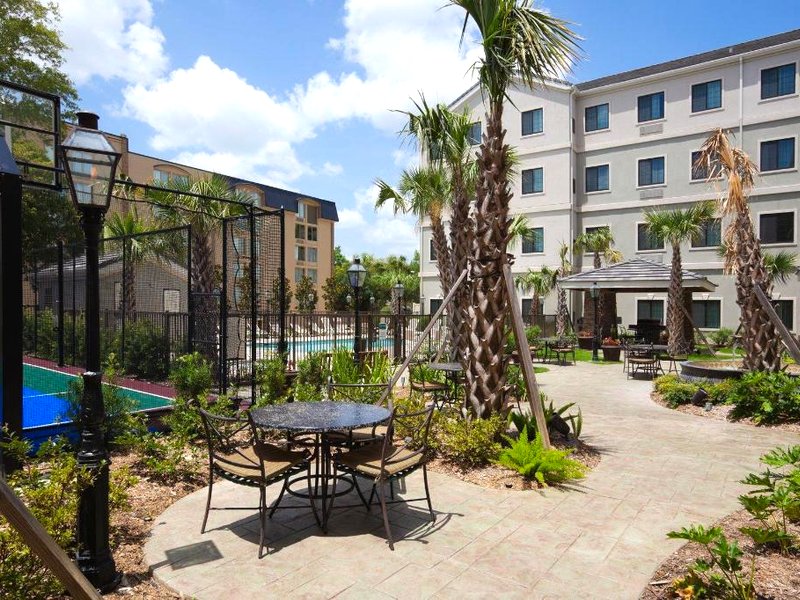 Staybridge Suites Lafayette-Airport By IHGの写真