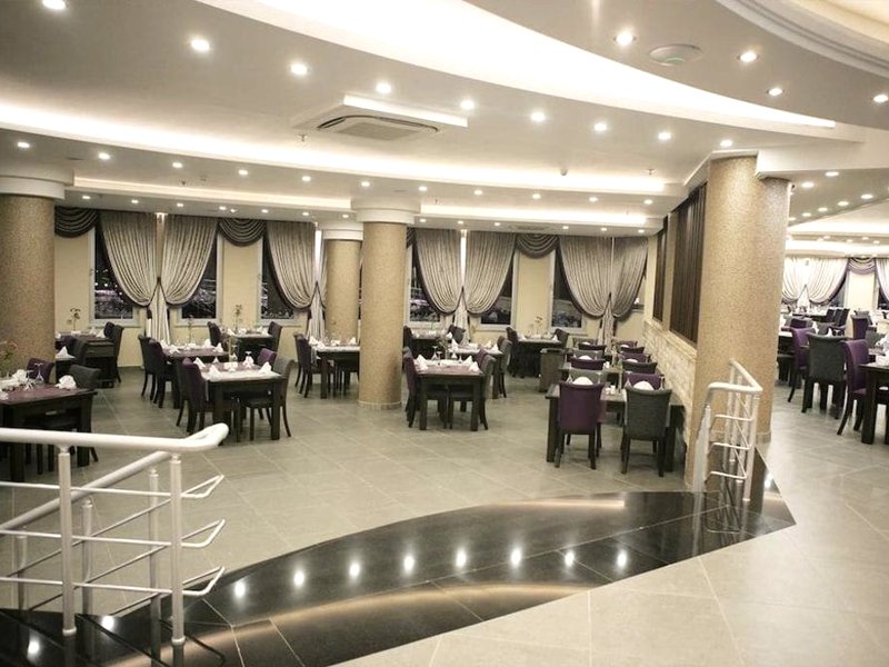 Rey Manes Hotelの写真