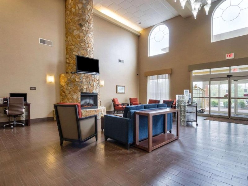 コンフォート スイーツ ニア ゲティスバーグ バトルフィールド ビジター センター (Comfort Suites Near Gettysburg Battlefield Visitor Center)の写真