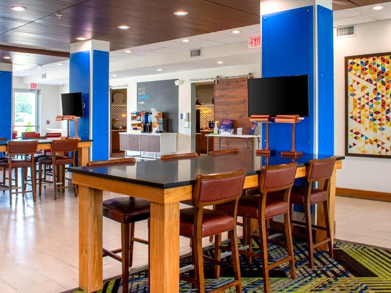 Holiday Inn Express And Suites Yorkville By IHGの写真