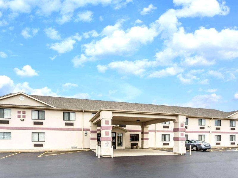 スーパー8 バイ ウインダム ヨークビル (Super 8 by Wyndham Yorkville)の写真