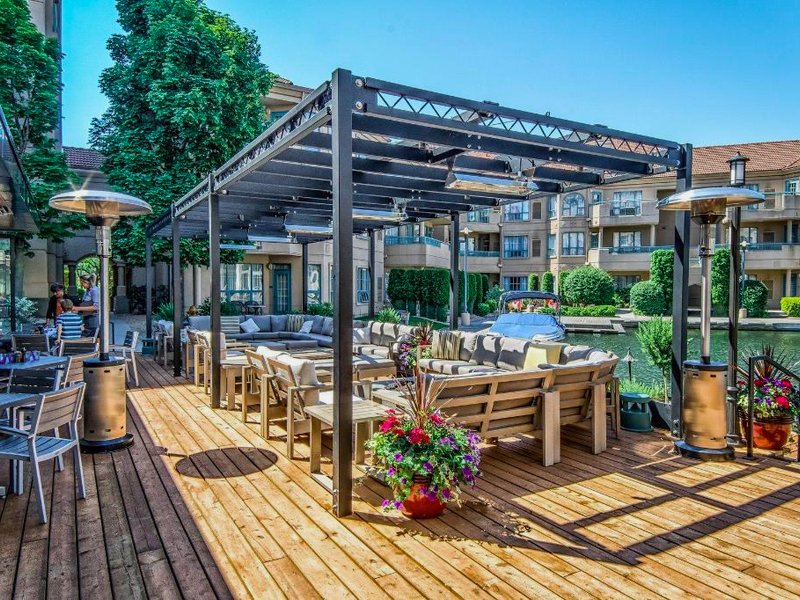 デルタ ホテルズ バイ マリオット グランド オカナガン リゾート (Delta Hotels by Marriott Grand Okanagan Resort)の写真