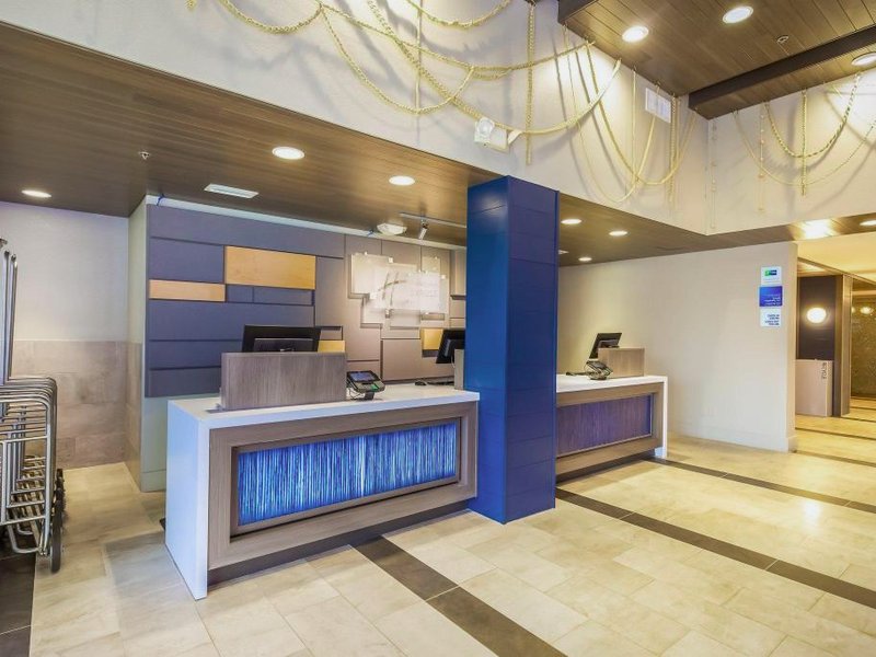 Holiday Inn Express Orange Beach - On The Beach By IHGの写真