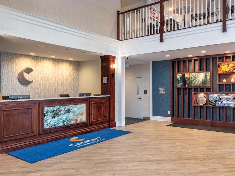コンフォート イン ＆ スイーツ イースト グリーンブッシュ (Comfort Inn & Suites East Greenbush - Albany)の写真