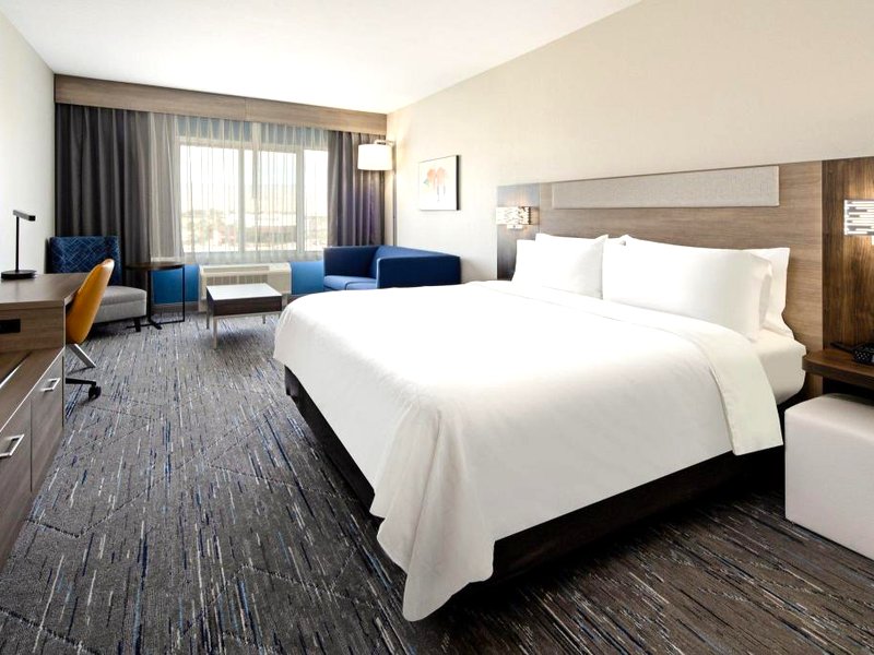 ホリデイ イン エクスプレス アンド スイーツ パーム デザート ミレニアム バイ IHG (Holiday Inn Express And Suites Palm Desert Millennium By IHG)の写真