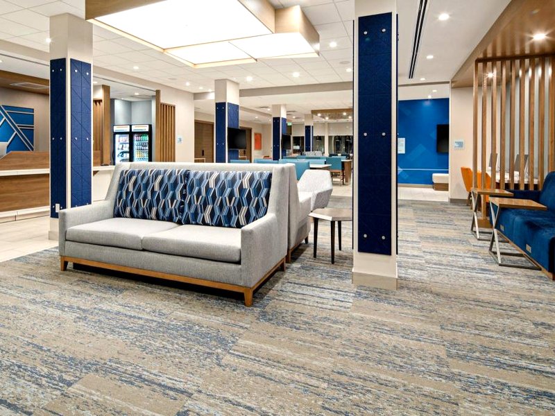 ホリデイ イン エクスプレス アンド スイーツ パーム デザート ミレニアム バイ IHG (Holiday Inn Express And Suites Palm Desert Millennium By IHG)の写真
