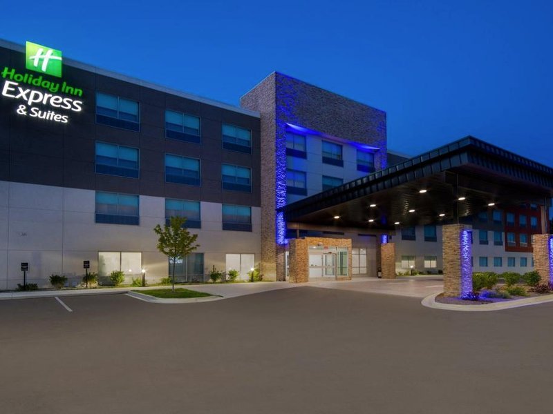 Holiday Inn Express And Suites Muskegon Grand Heaven By IHGの写真