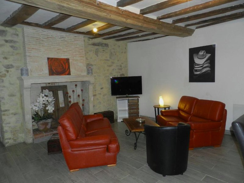 Charmante Fermette avec Jardin, Terrasse et 4 Chambres - Idéale pour Familles et Amis - FR-1-410-436 (Charmante Fermette avec Jardin, Terrasse et 4 Chambres - Ideale pour Familles et Amis - FR-1-410-436)の写真
